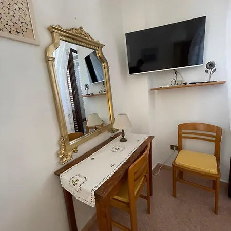 La Sorgente Oda ve Kahvaltı Fara San Martino