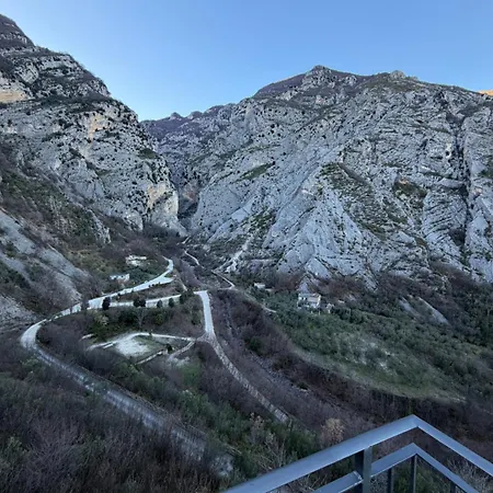 La Sorgente Nocleg ze śniadaniem Fara San Martino